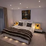 Katarina Apartment *
